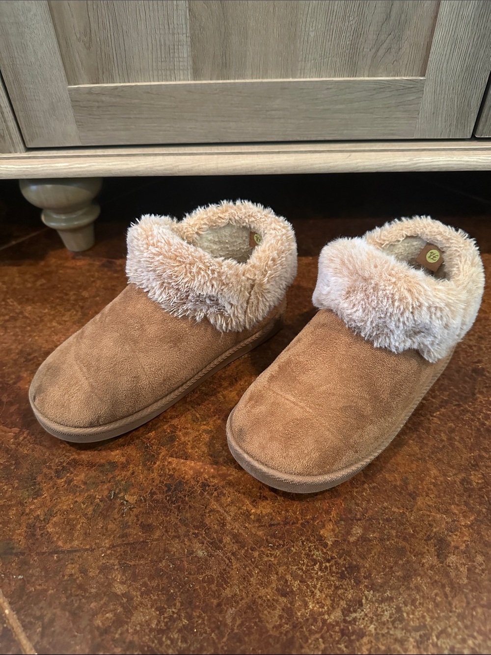 Kids Cozy Faux-Fur Lined Brown Boot Slippers